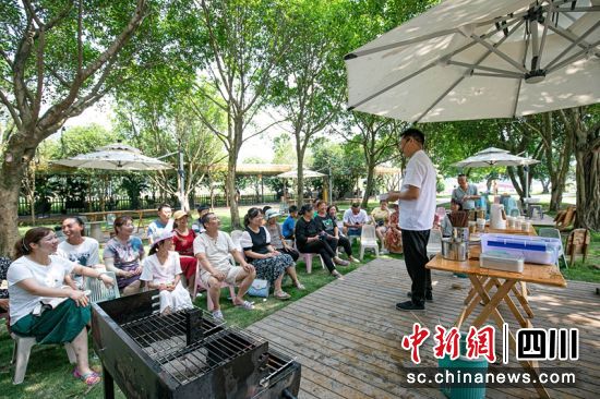  乐山市市中区牟子镇组织”农村家庭能人“烧烤技能培训。乐山市委宣传部供图